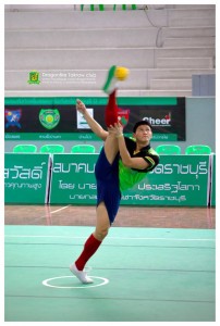 Wirawut serving at a Ratchaburi practice session